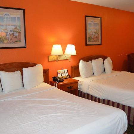 Americas Best Value Inn Gainesville Tx Bagian luar foto
