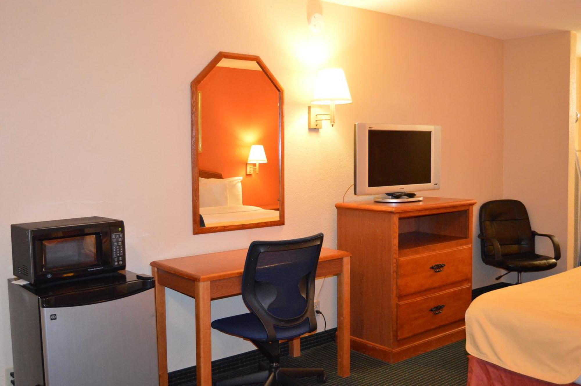 Americas Best Value Inn Gainesville Tx Bagian luar foto