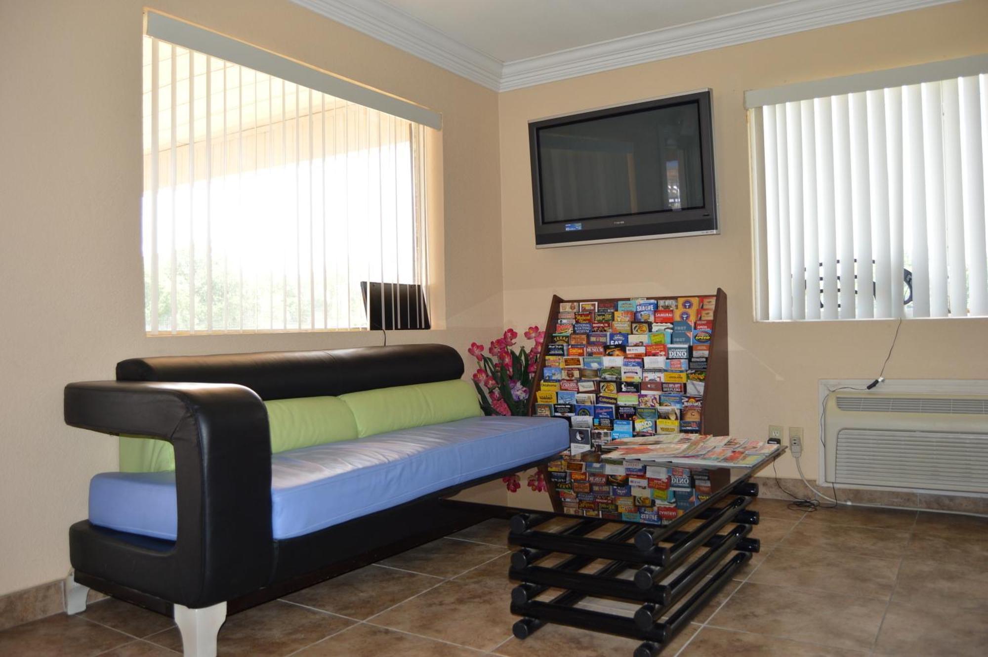 Americas Best Value Inn Gainesville Tx Bagian luar foto