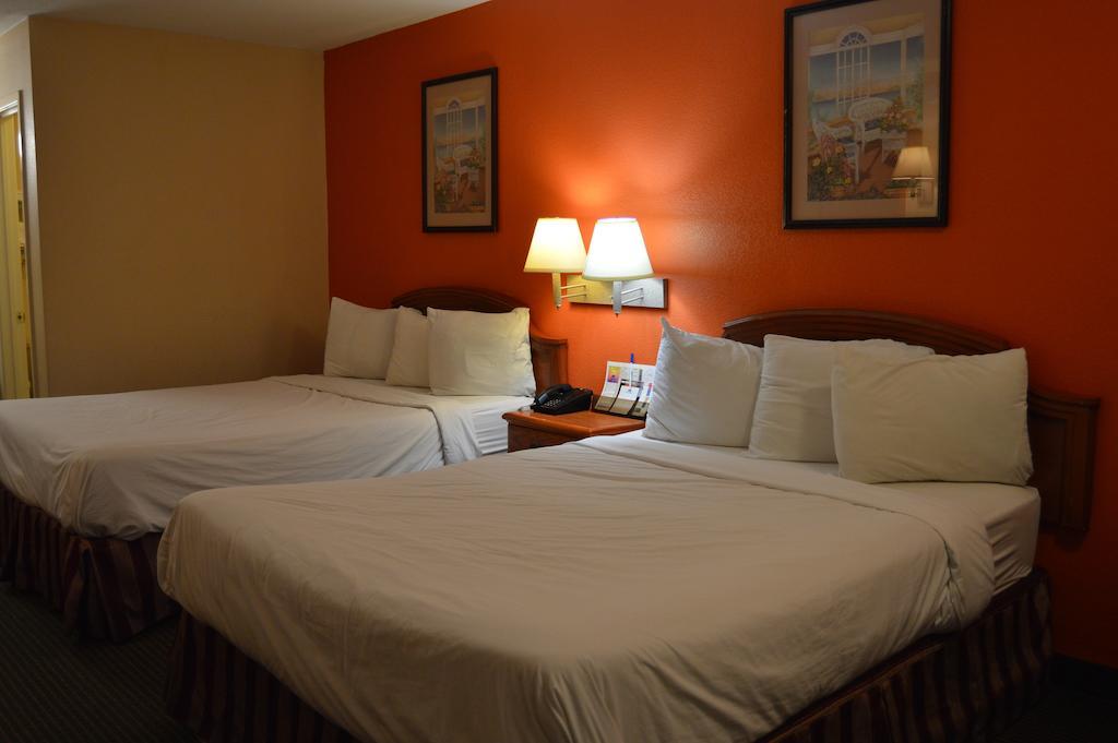 Americas Best Value Inn Gainesville Tx Ruang foto